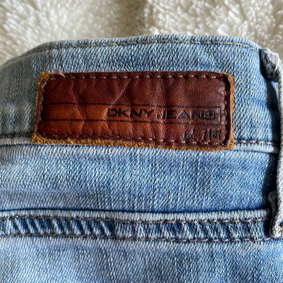 DKNY Boyfriend denim short - Picture 5 of 5